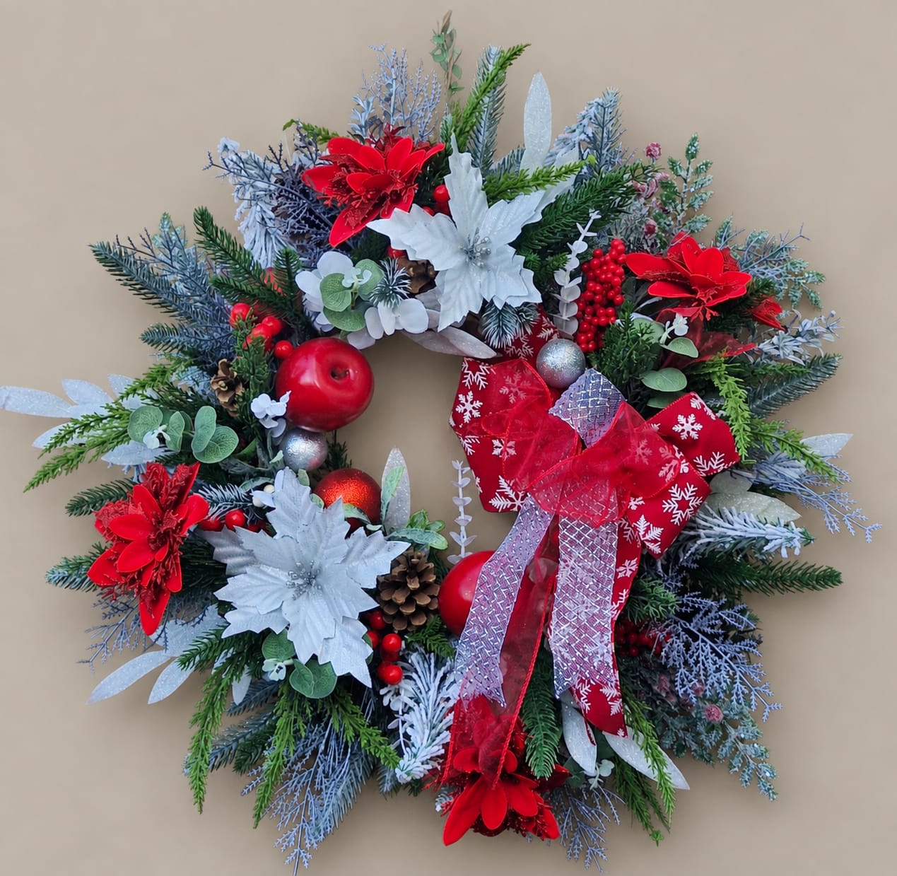 Poinsettia Christmas Wreath